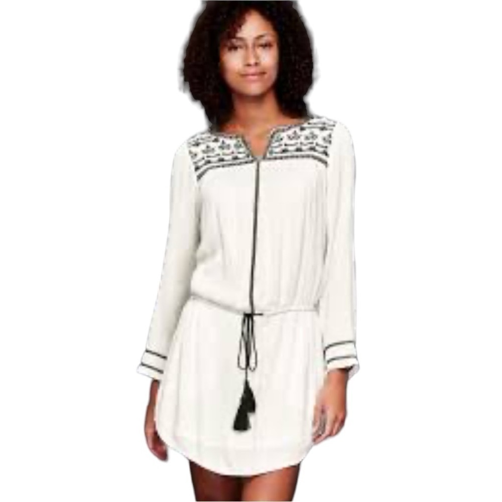 Gap Long Sleeve Embroidered Dress with Waist Tassel in White & Navy